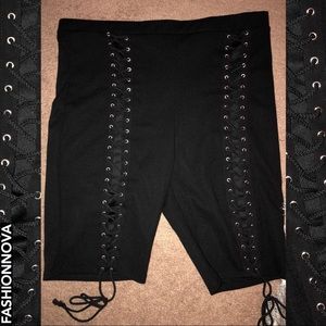 FASHIONNOVA HIGH WAIST LACE UP BERMUDA SHORTS